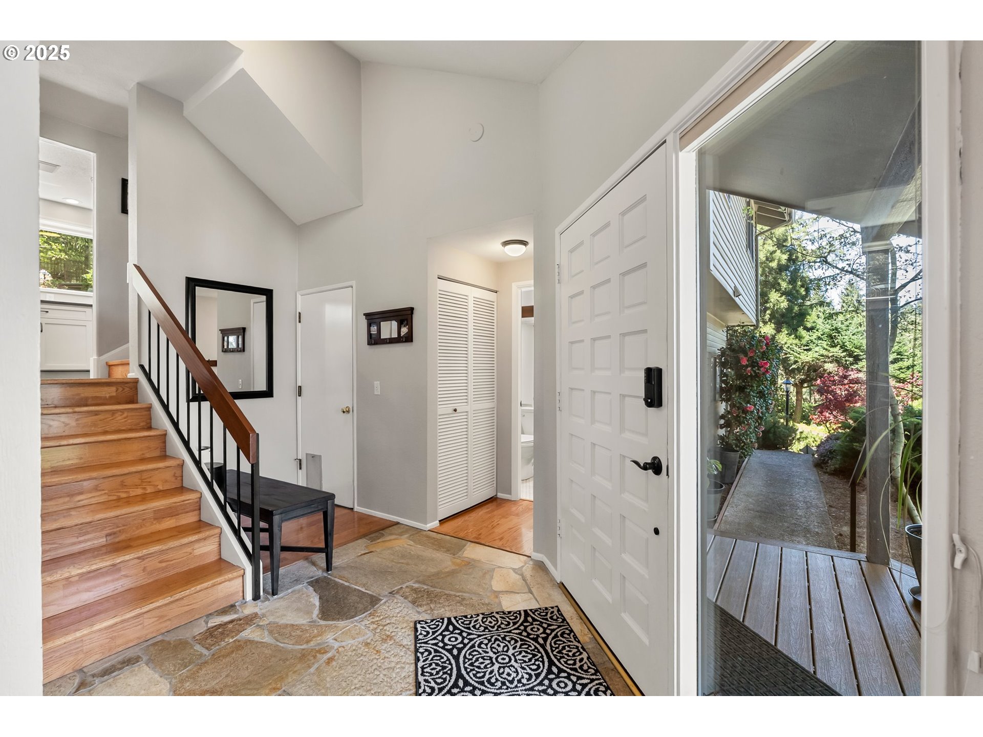 626 Startouch Drive Eugene, OR 97405 - Photo 8 of 44