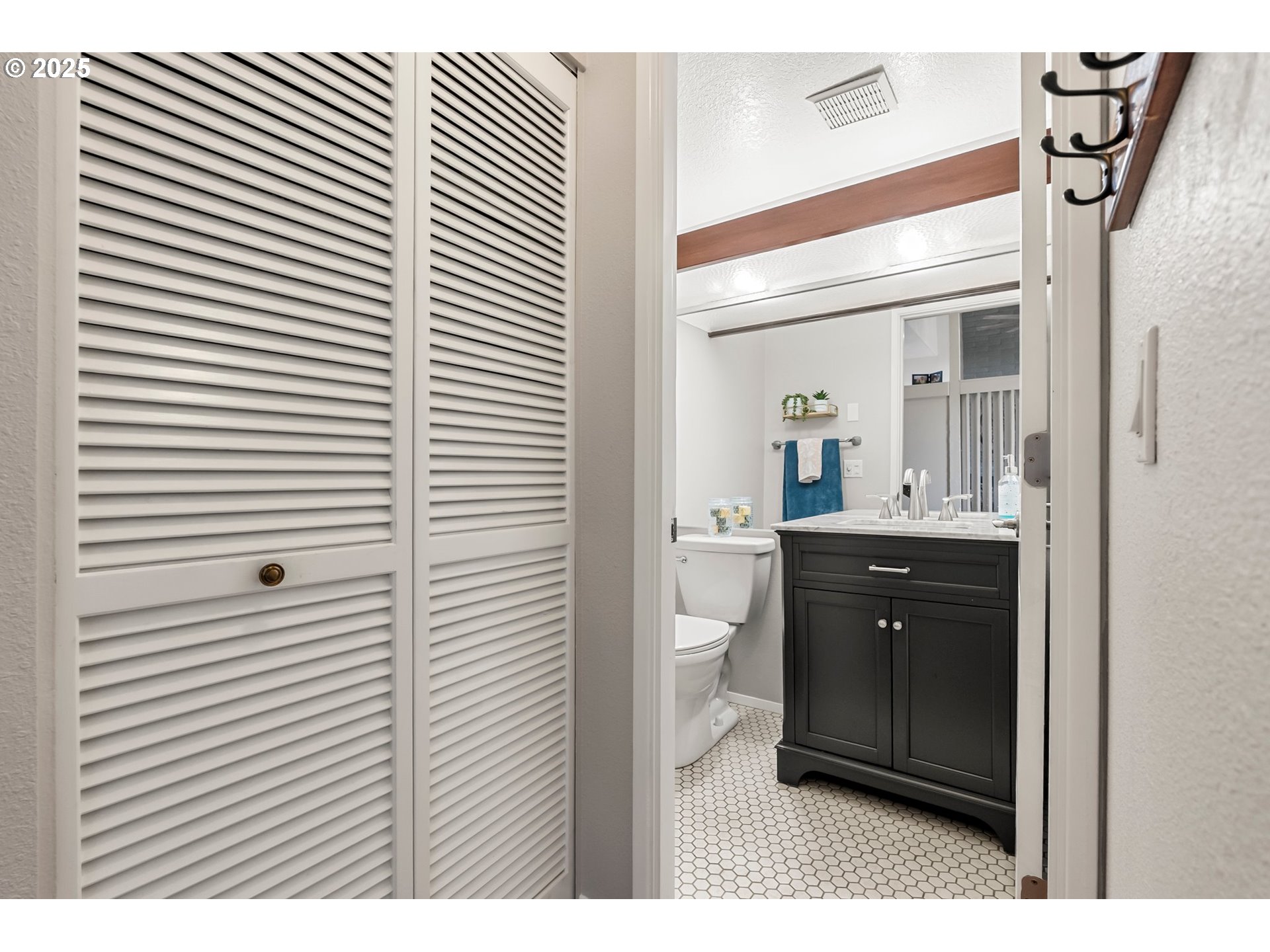 626 Startouch Drive Eugene, OR 97405 - Photo 9 of 44