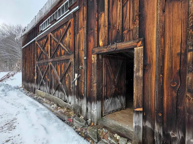 $599,000 | 673 Highway 121, Grafton, VT 05146