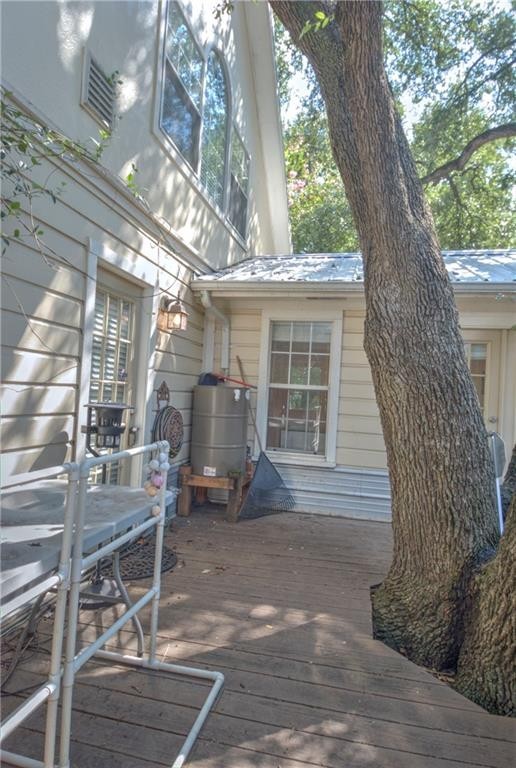 2404 Thornton Road, Unit A Austin, TX 78704 - Photo 25 of 31 a view of outdoor space and porch