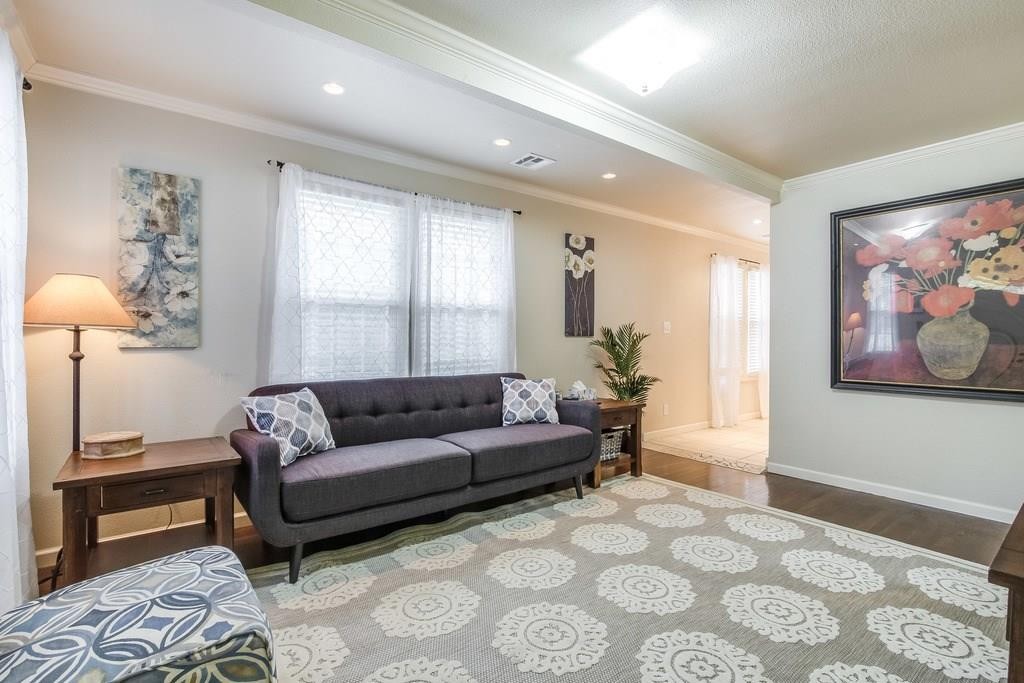2404 Thornton Road, Unit A Austin, TX 78704 - Photo 4 of 31 a living room with furniture and a rug