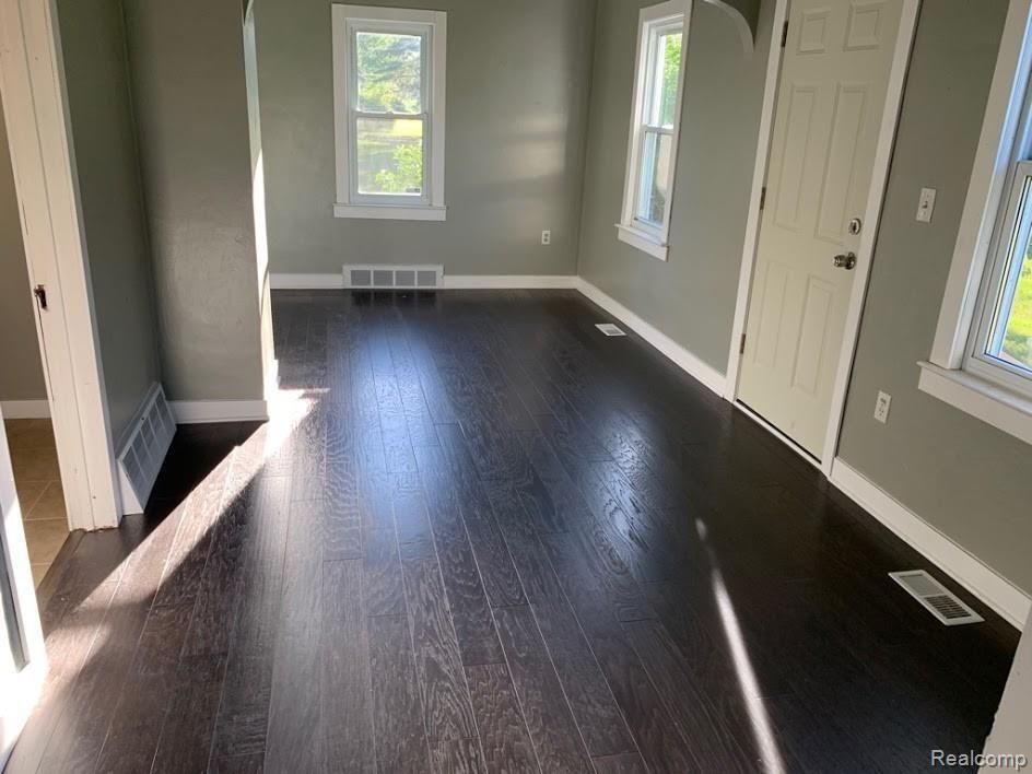 5296 East Stanley Road Flint, MI 48506 - Photo 14 of 25