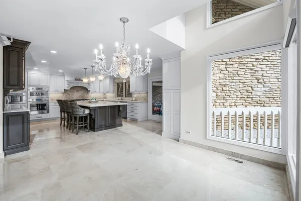 $3,580,000 | 1916 Midwest Club Parkway, Oak Brook, IL 60523