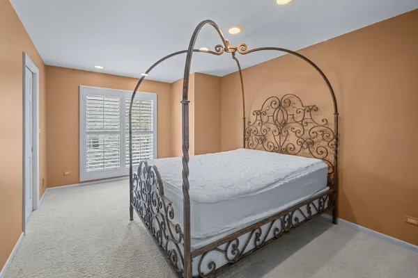 $3,580,000 | 1916 Midwest Club Parkway, Oak Brook, IL 60523