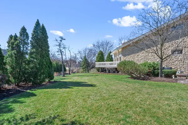 $3,580,000 | 1916 Midwest Club Parkway, Oak Brook, IL 60523
