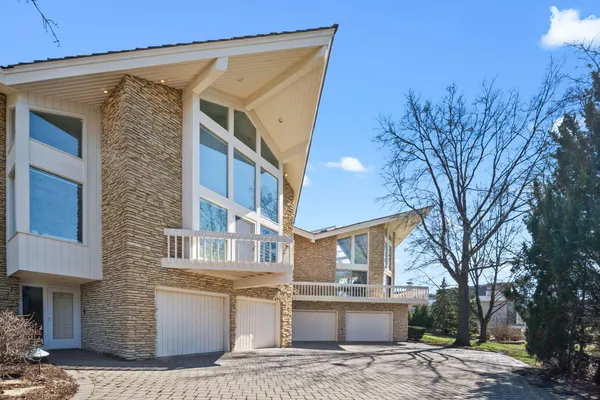 $3,580,000 | 1916 Midwest Club Parkway, Oak Brook, IL 60523