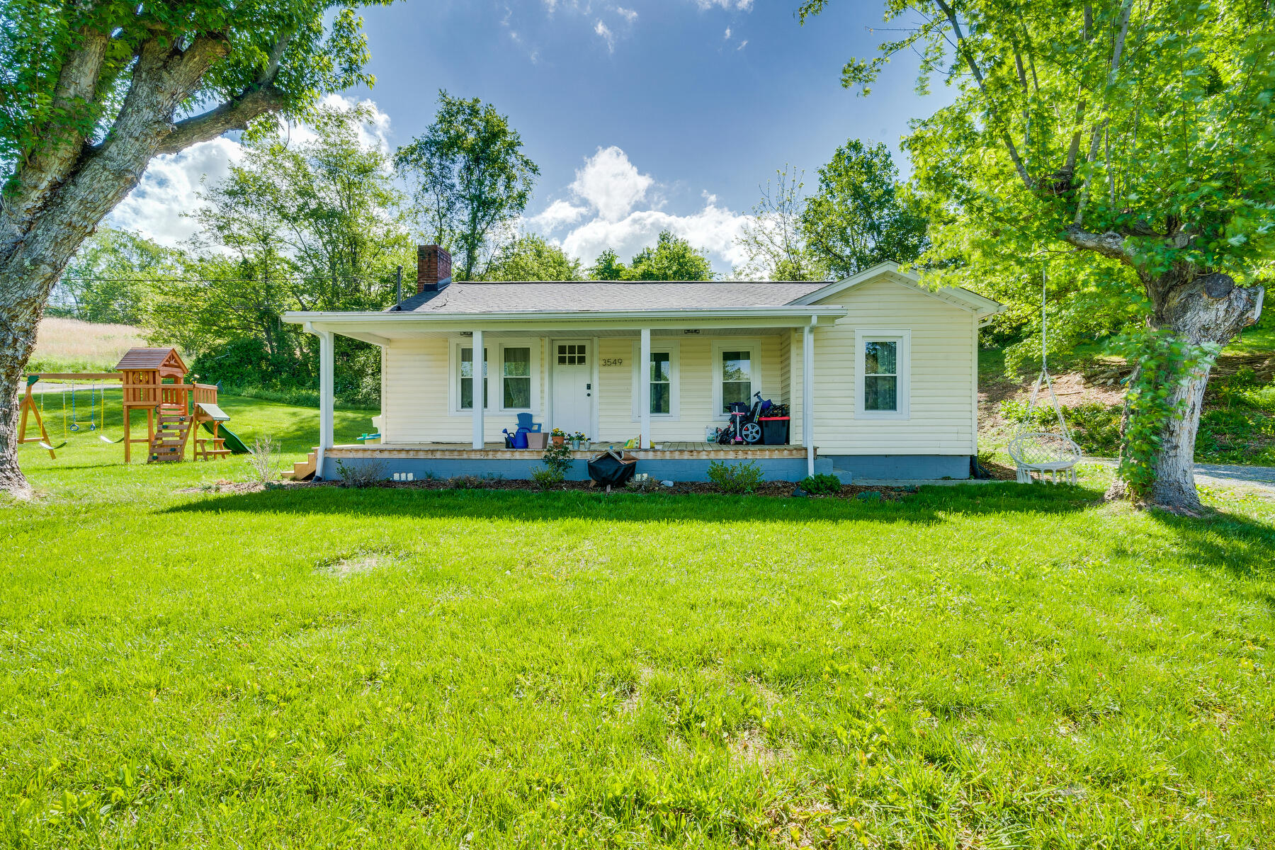 3549 Cherokee Road Jonesborough, TN 37659 - Photo 1 of 22 001