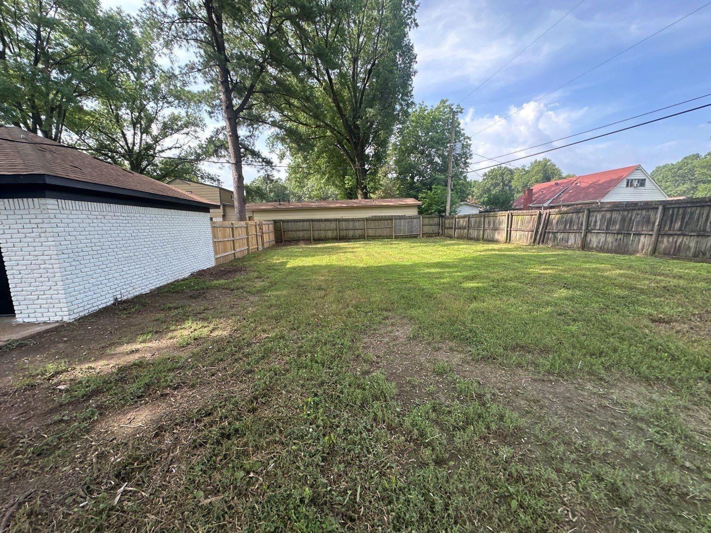3969 Millbranch Road Memphis, TN 38116 - Photo 33 of 33 View of fenced backyard