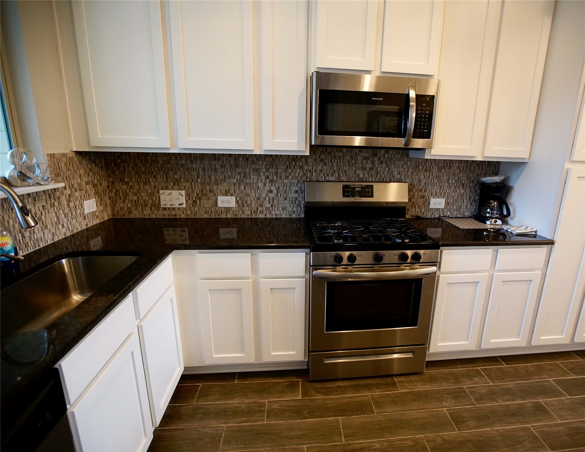 7516 Wildcat Pass Austin, TX 78757 - Photo 5 of 14