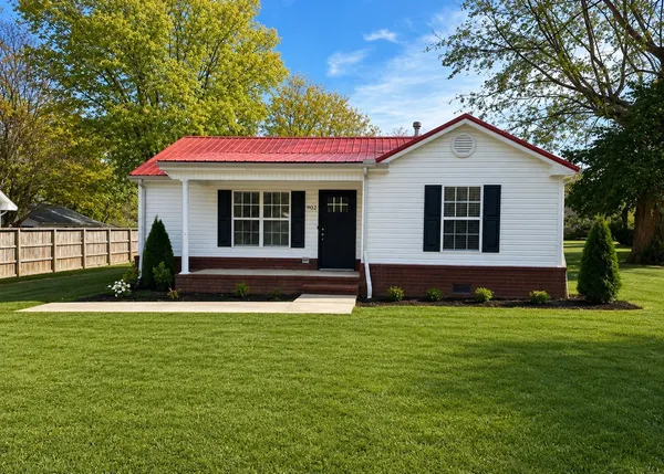 $258,000 | 902 South Russell Street, Portland, TN 37148