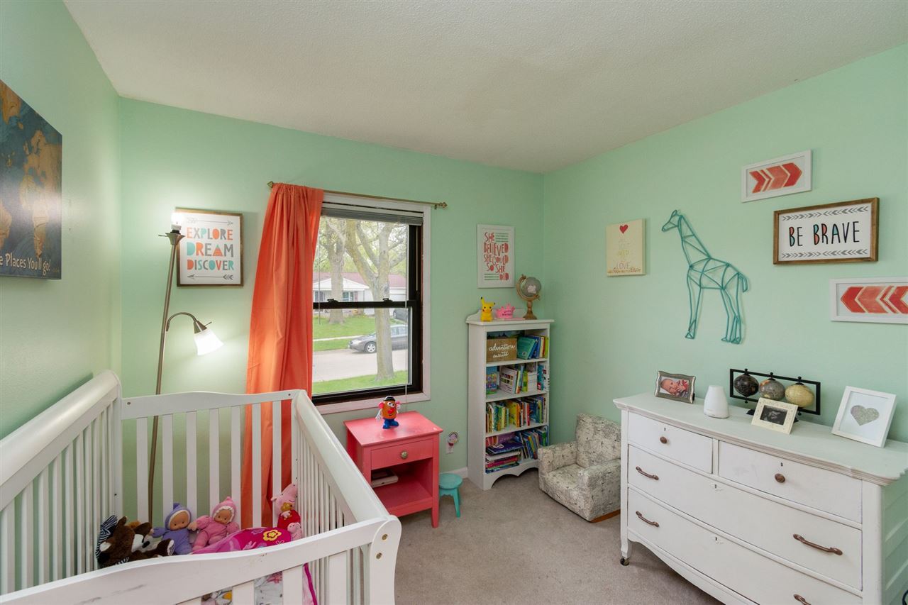 112 Norwick Road Southwest Cedar Rapids, IA 52404 - Photo 15 of 27 Gallery Image 15