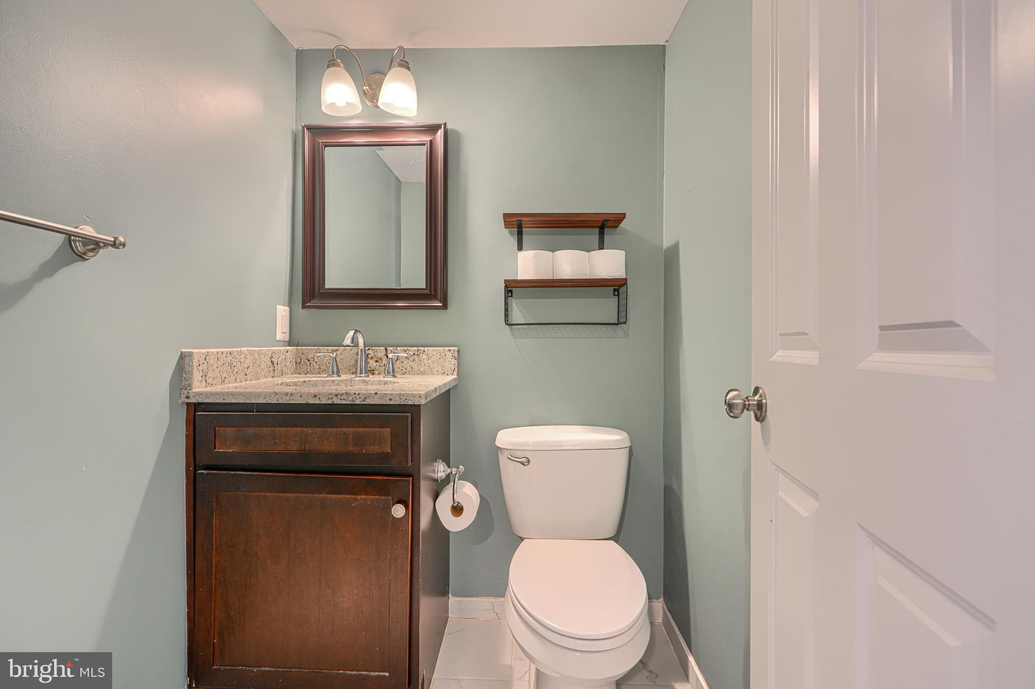 325 South Regester Street Baltimore, MD 21231 - Photo 17 of 41