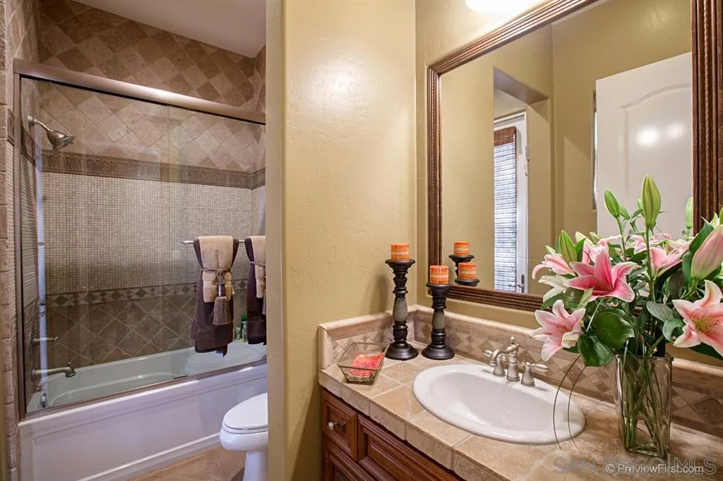 14612 Rio Rancho San Diego, CA 92127 - Photo 12 of 25 Gallery Image 12