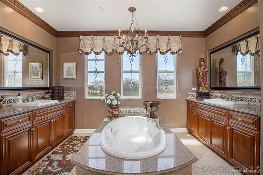 14612 Rio Rancho San Diego, CA 92127 - Photo 21 of 25 Gallery Image 21