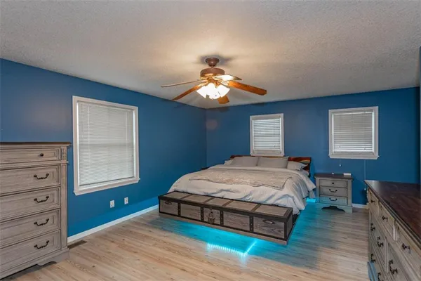 $550,000 | 5990 Z Highway, Edgerton, MO 64444