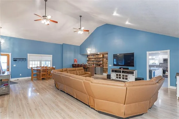 $550,000 | 5990 Z Highway, Edgerton, MO 64444