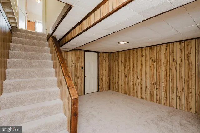 a view of an entryway