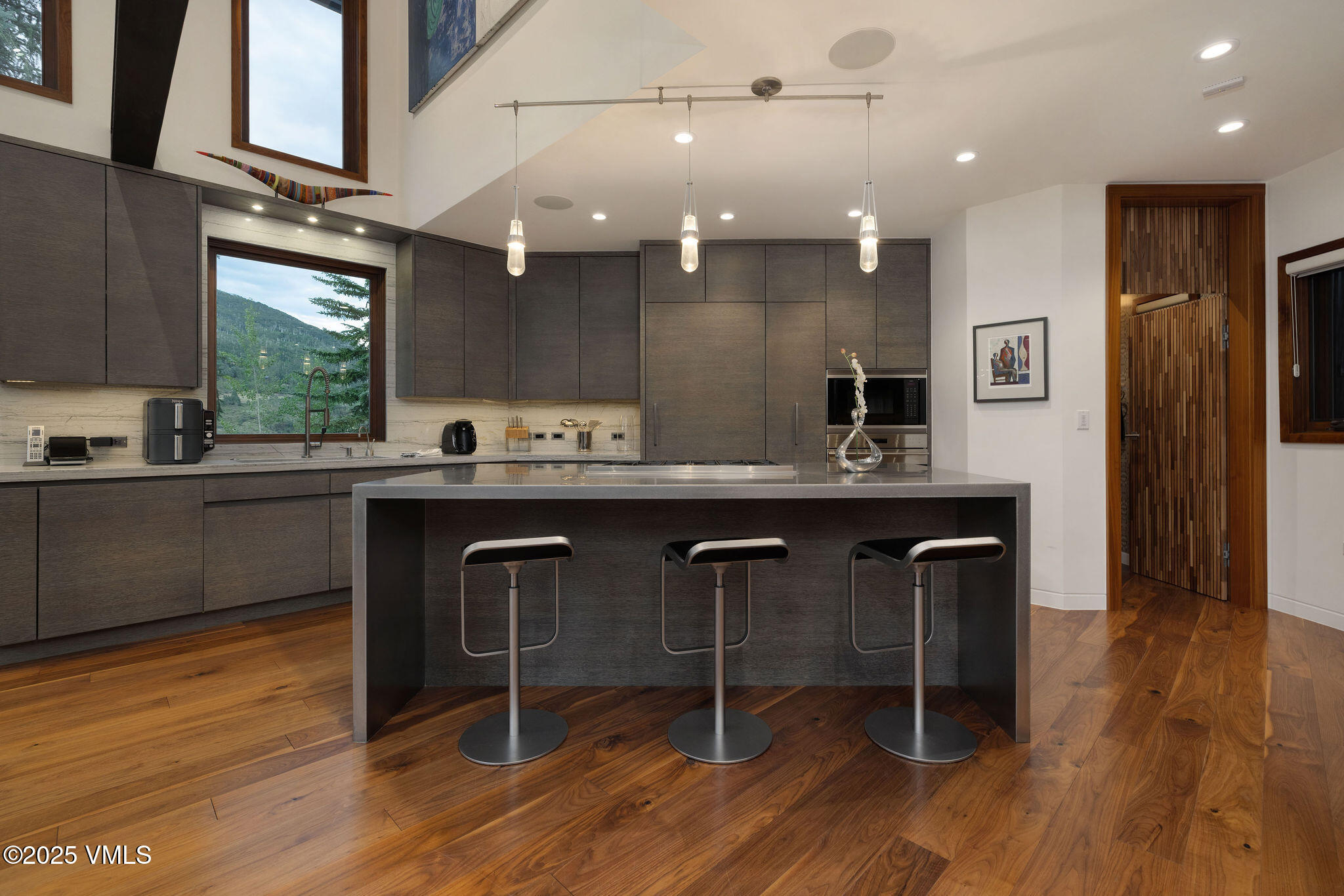126 West Forest Road, Unit W Vail, CO 81657 - Photo 14 of 43 126_forest_rd_interior_kitchen_b