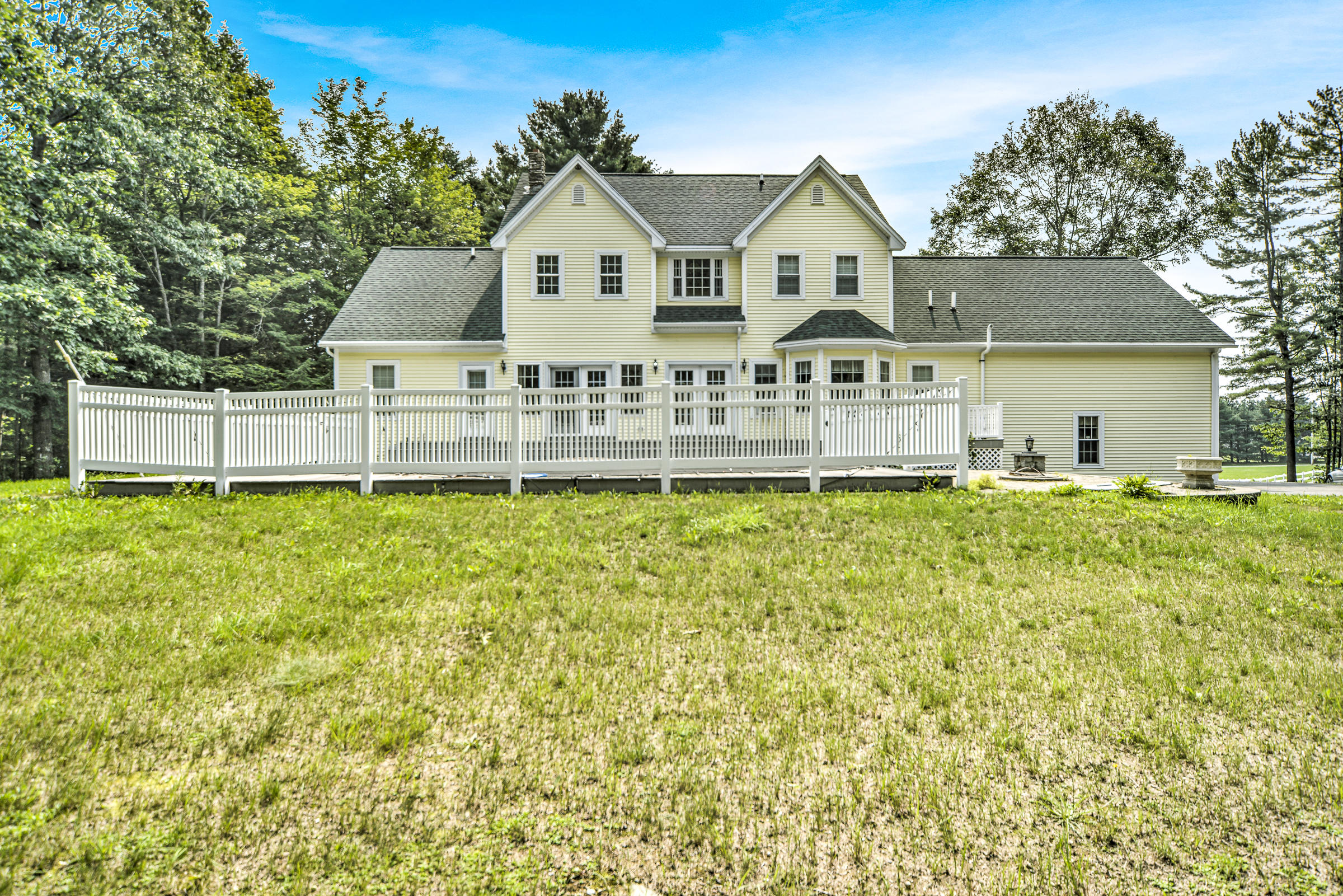417 Indiana Road West Gardiner, ME 04345 - Photo 4 of 71 108448-111