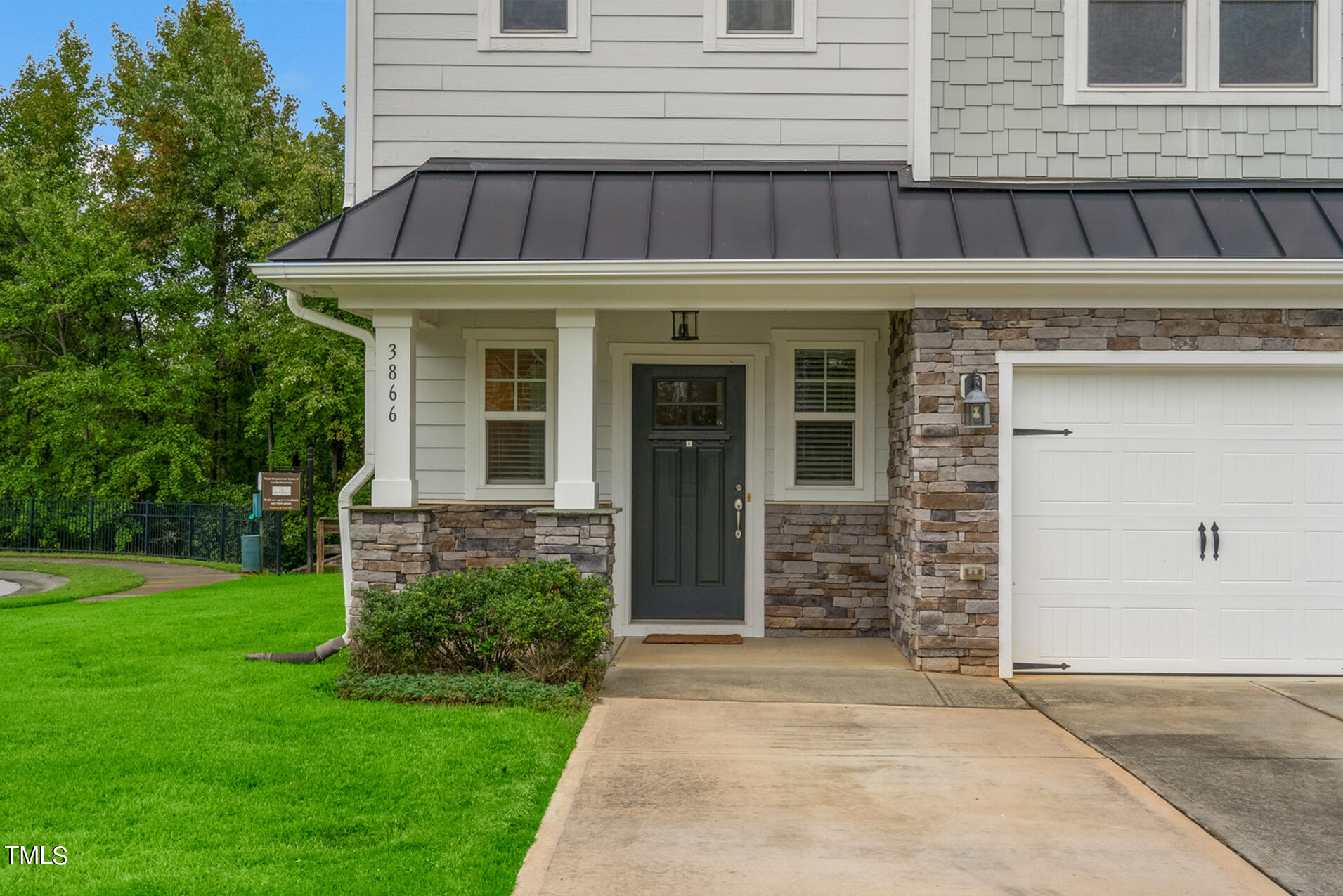 3866 Cumberland Pond Road Raleigh, NC 27606 - Photo 2 of 5 1-web-or-mls-3866-cumberland-pond-012