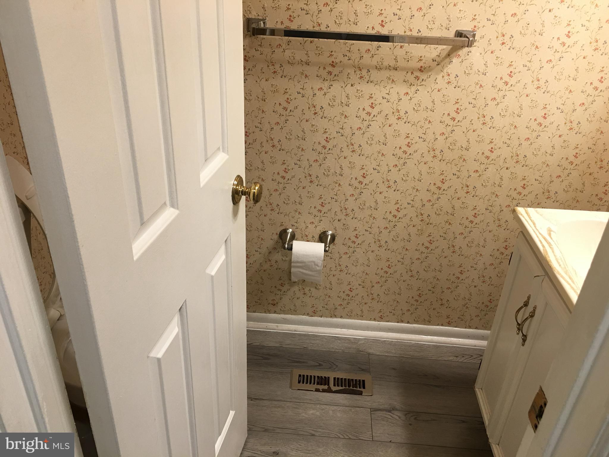 24 Mountain Green Circle Baltimore, MD 21244 - Photo 15 of 25