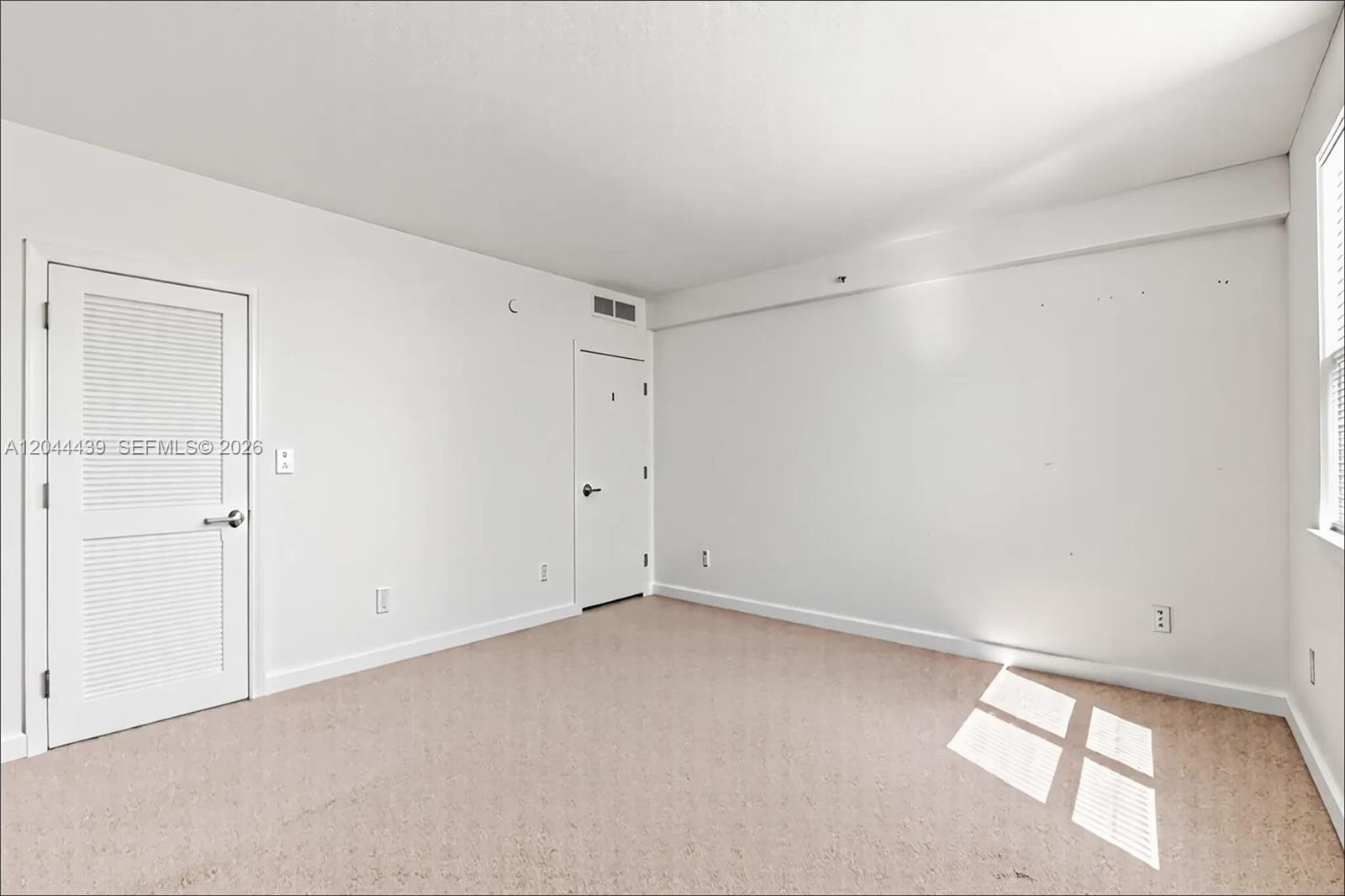 401 69th Street, Unit 1012 Miami Beach, FL 33141 - Photo 12 of 33