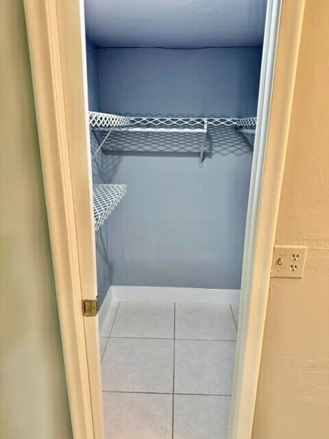 55 Southeast 14th Street, Unit 1070 Boca Raton, FL 33432 - Photo 20 of 32 master walk In