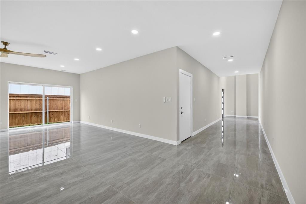 119 Rolston Road Irving, TX 75060 - Photo 4 of 30