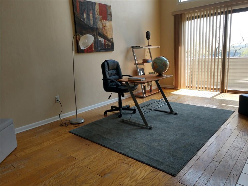 6609 Landview Road Pittsburgh, PA 15217 - Photo 11 of 18 Gallery Image 11
