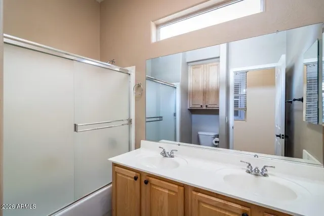 $2,695 | 1004 South Parkcrest Street, Gilbert, AZ 85296