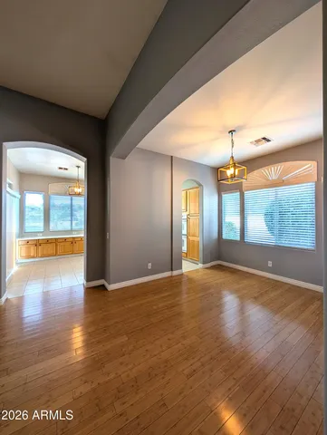 $2,595 | 1004 South Parkcrest Street, Gilbert, AZ 85296