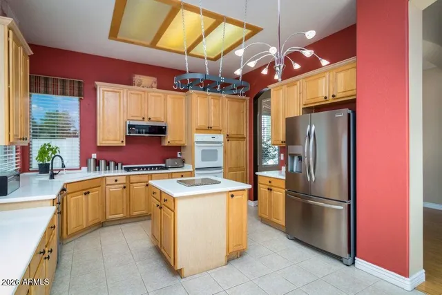 $2,695 | 1004 South Parkcrest Street, Gilbert, AZ 85296