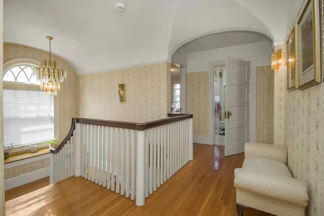 $449,900 | 451 Lynnhurst Avenue East, St. Paul, MN 55104