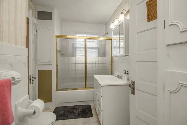 $449,900 | 451 Lynnhurst Avenue East, St. Paul, MN 55104