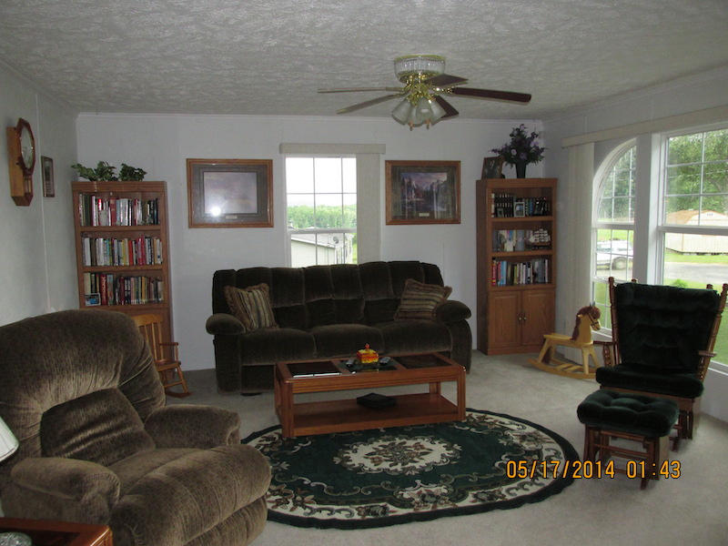 986 Lee Road White Pine, TN 37890 - Photo 11 of 13 Familyroom2