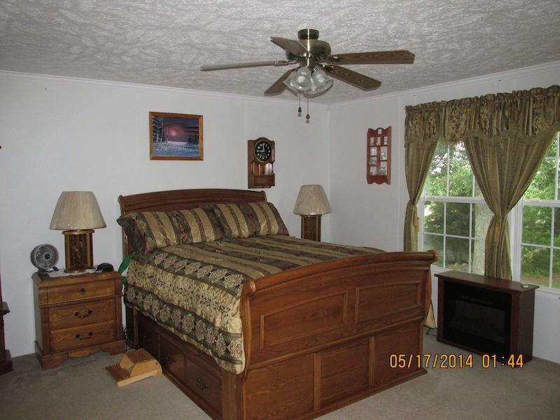 986 Lee Road White Pine, TN 37890 - Photo 12 of 13 Master Bedroom