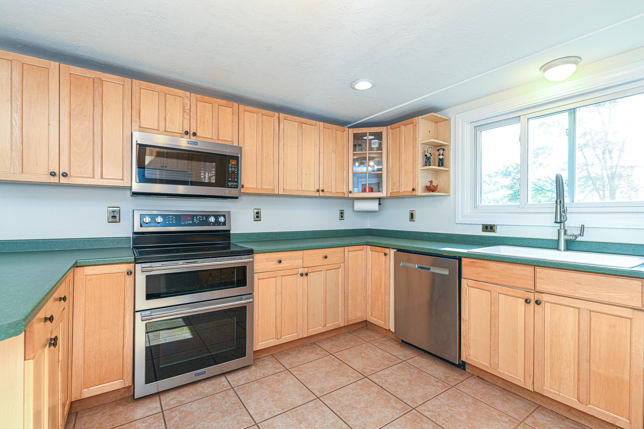615 Bean Road Moultonborough, NH 03254 - Photo 3 of 42 Gallery Image 3