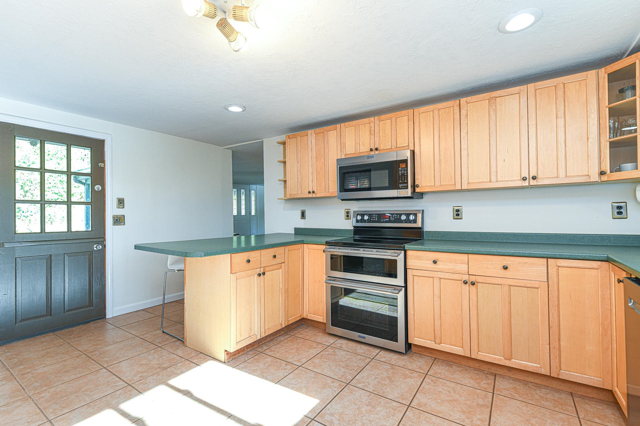 615 Bean Road Moultonborough, NH 03254 - Photo 4 of 42 Gallery Image 4
