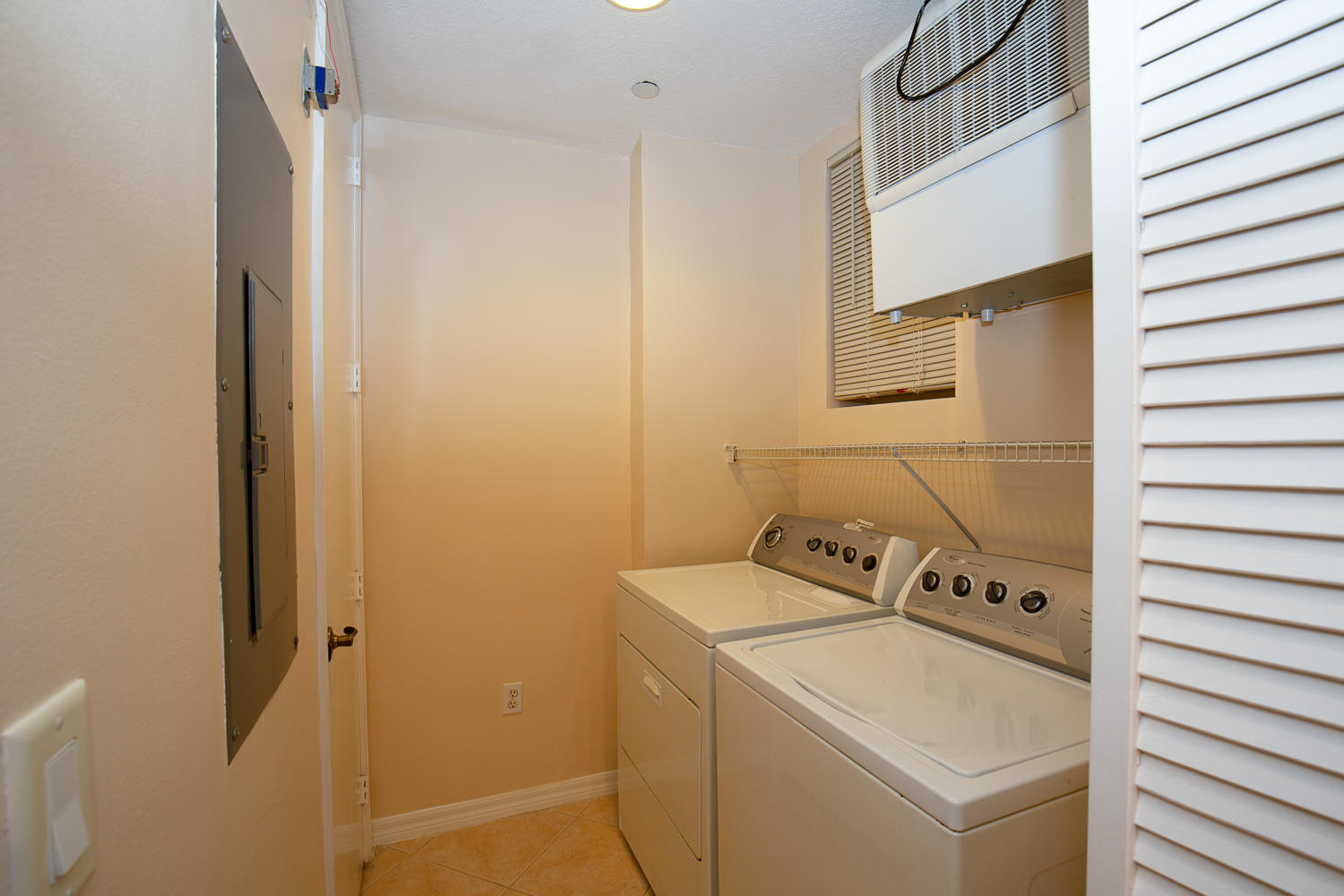 1605 Renaissance Commons Boulevard, Unit 333 Boynton Beach, FL 33426 - Photo 15 of 25 Utility Room
