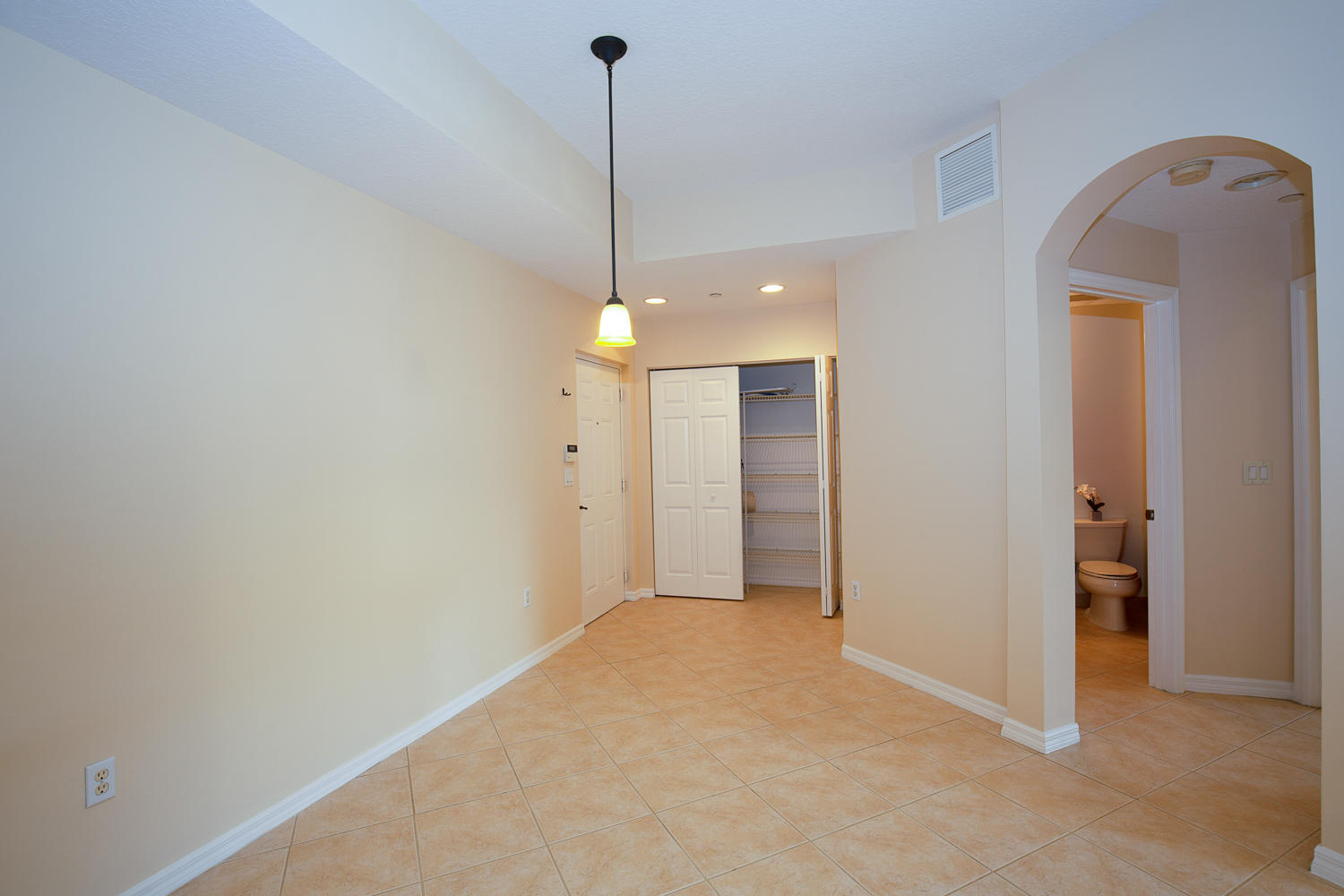 1605 Renaissance Commons Boulevard, Unit 333 Boynton Beach, FL 33426 - Photo 3 of 25 Entry/Dining