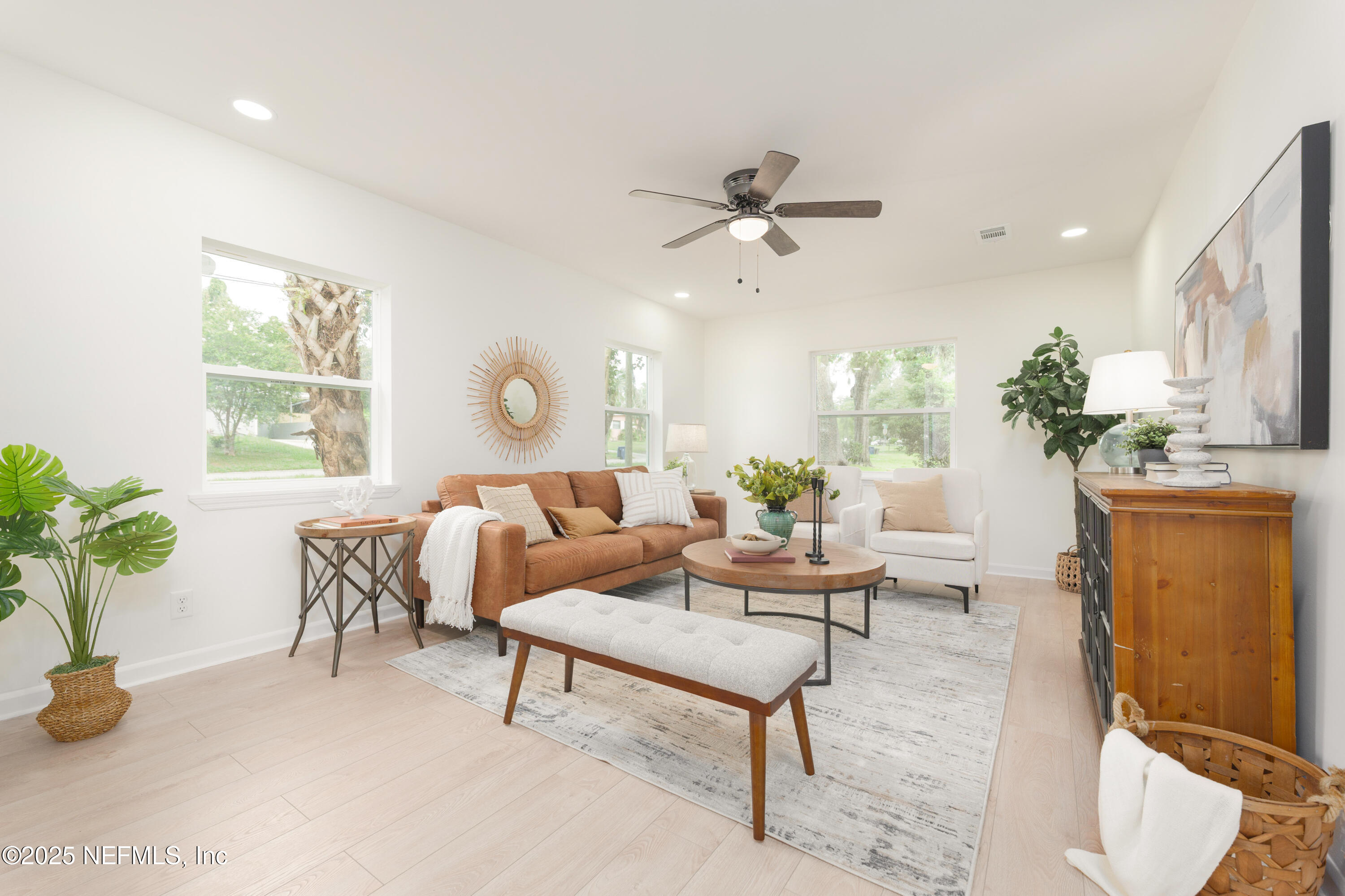1335 Morgana Road Jacksonville, FL 32211 - Photo 4 of 31 Living Area
