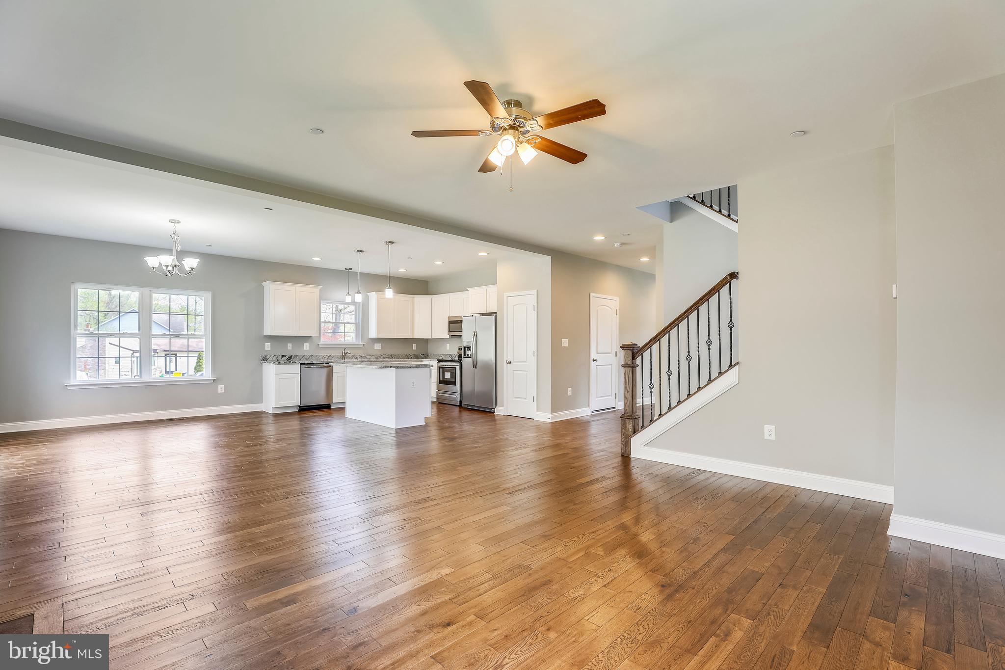 636 Powhatan Beach Road Pasadena, MD 21122 - Photo 15 of 31 FAMILY ROOM WITH PLENTY OF NATURAL LIGHT