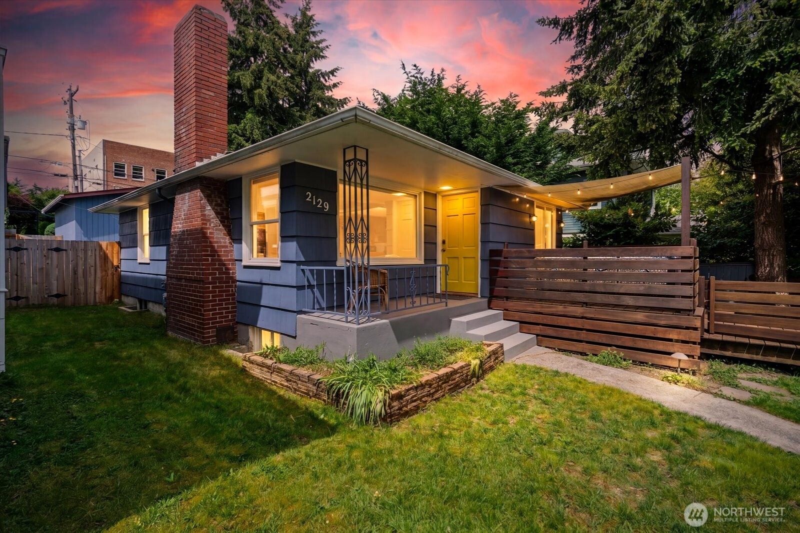 2129 42nd Avenue Southwest Seattle, WA 98116 - Photo 35 of 40