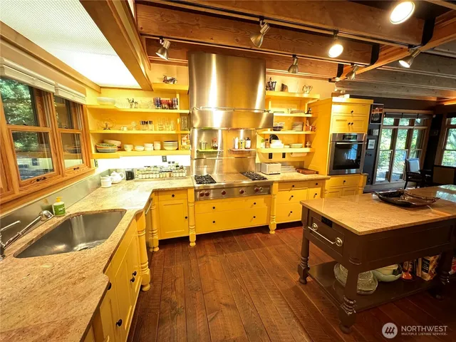 $2,465,000 | 90 Montgomery Lane, Orcas Island, WA 98245