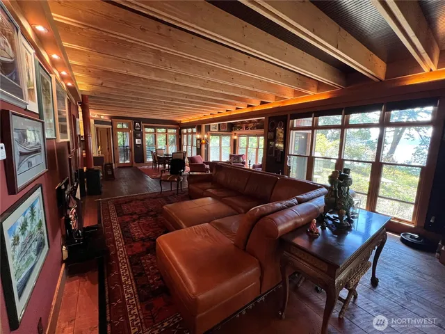 $2,465,000 | 90 Montgomery Lane, Orcas Island, WA 98245