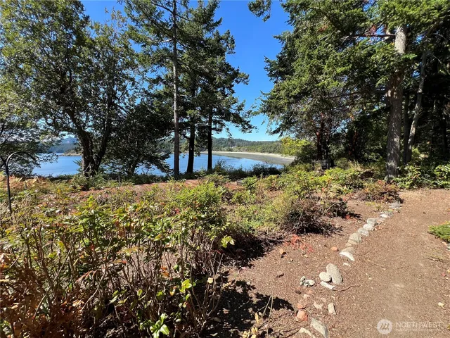 $2,465,000 | 90 Montgomery Lane, Orcas Island, WA 98245