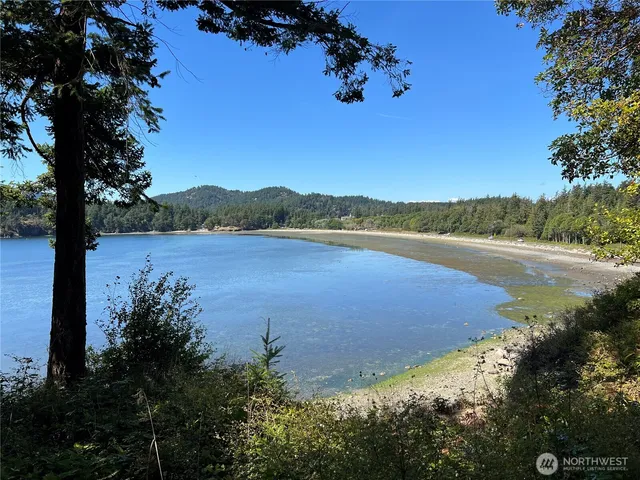 $2,465,000 | 90 Montgomery Lane, Orcas Island, WA 98245