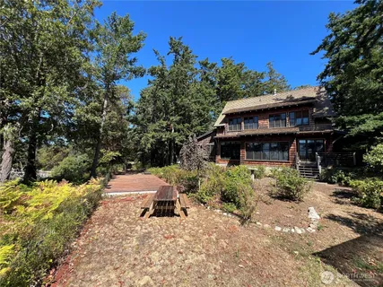 $2,465,000 | 90 Montgomery Lane, Orcas Island, WA 98245