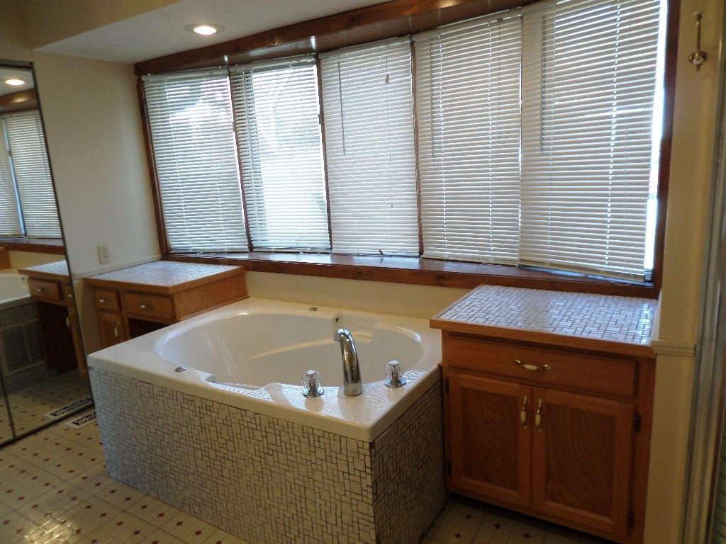 105 Peach Road Oak Ridge, TN 37830 - Photo 15 of 21 bath3