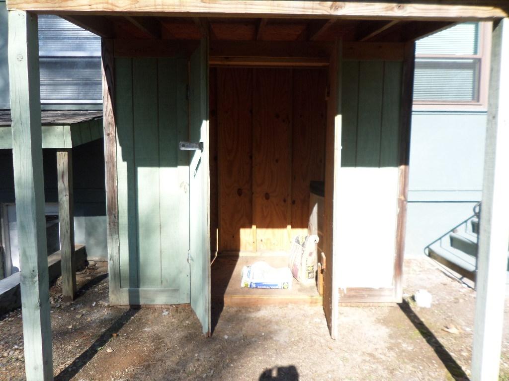 105 Peach Road Oak Ridge, TN 37830 - Photo 19 of 21 shed
